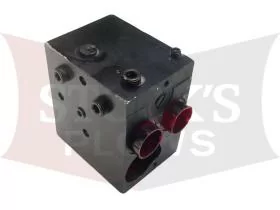 7922 Fisher Empty Pump Manifold Valve Block 8240 49224