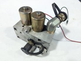 15758 New style Meyer E46 E47 E57 E60 Power Angling Block Plow Pump Diamond