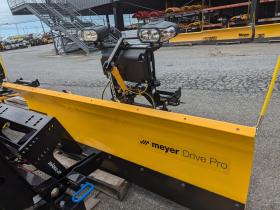 Demo Model Drive Pro 7'6 Meyer SUV / half ton Pickup Personal Plow SOS