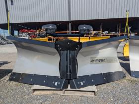 Meyer Stainless Steel SV3 V plow 9'6 LED lights Meyer Super V Plow  