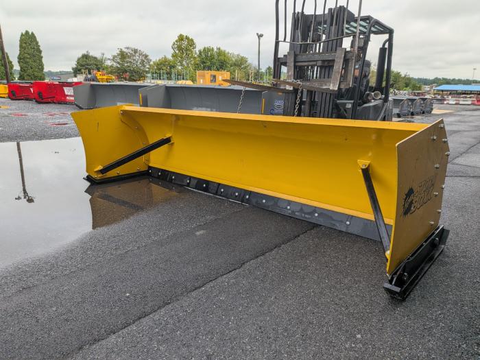 86180 ( New Scratched) 12' Fisher Storm Boxx Steel Trip Cutting Edge Wheel Loader Pusher Box