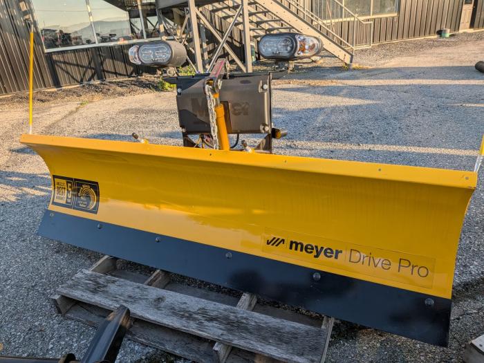 New Meyer 6'8 Drive Pro SOS IM 6'8 Personal Plow