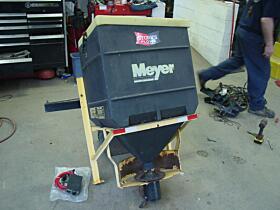 Used Meyer Black Mini Spreader Bagged Salt 36000 Bumper / Bed Mount